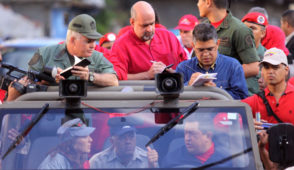 Recorrido con el Comandante Hugo Chávez por el sector Blandín de la carretera vieja Caracas - La Guaira